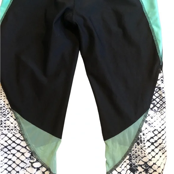 XERSION Black & Teal Yoga Pants/Workout Pants/Leggings. - Picture 2 of 7